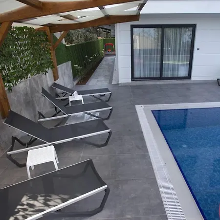 Yildiz Premium Loft Apart 1 Bedroom Altinkum (Antalya)